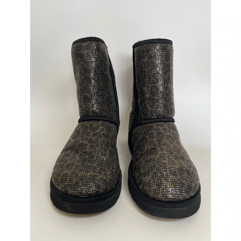 UGG Australia Classic Short Sparkle Grid Black Gold Metallic Boots Womens 7
